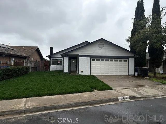 664 Carefree Dr-Unit -1 in San Diego, CA - Foto de edificio - Building Photo