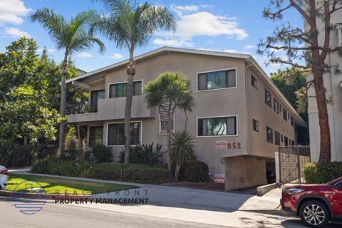 852 S. Lucerne Blvd. in Los Angeles, CA - Foto de edificio