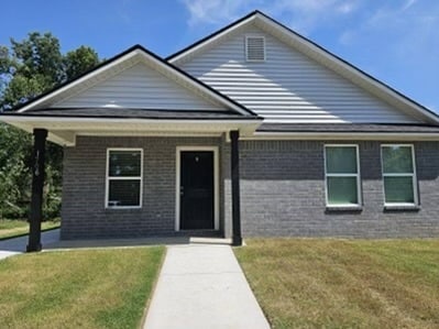 property at 1706 N 12th St