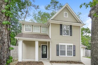 22023 Soft Pines Ct in Porter, TX - Foto de edificio - Building Photo