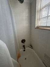 1384 Church St, Unit B in Decatur, GA - Foto de edificio - Building Photo