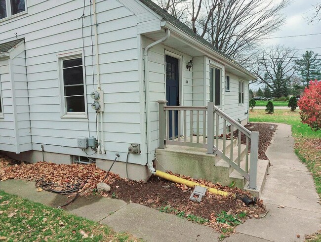 property at 410 Fairfield Ave NW