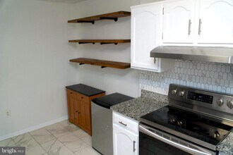 7710 Merrick Ln in Summerfield, MD - Building Photo - Building Photo