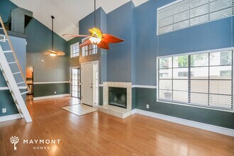 2033 N Sunset Dr in Chandler, AZ - Foto de edificio - Building Photo