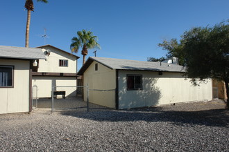 2215 Stewart Ave in Las Vegas, NV - Building Photo - Building Photo