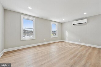 417 W Elm St in Conshohocken, PA - Building Photo - Building Photo