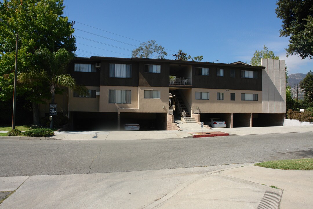 623 Balboa Ave in Glendale, CA - Foto de edificio