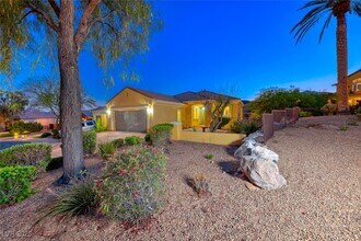 2 Cerchio Centrale in Henderson, NV - Building Photo - Building Photo