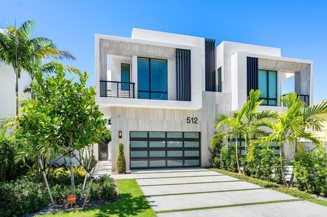 512 NE 7th Ave in Delray Beach, FL - Foto de edificio - Building Photo