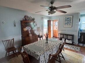 23 Rock St in Bristol, RI - Building Photo - Building Photo