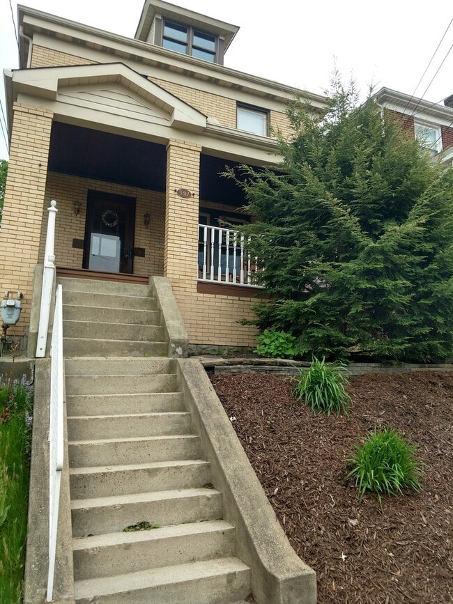 property at 3317 Eastmont Ave