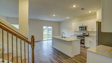 172 Tanasqui Dr in Johnson City, TN - Building Photo - Building Photo