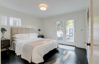 4206 Ashworth in Seattle, WA - Building Photo - Interior Photo