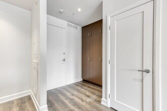 3410 Rue Peel, Rue in Montréal, QC - Building Photo - Building Photo
