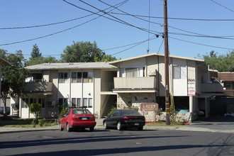 Lacey Apartments in Concord, CA - Building Photo - Building Photo