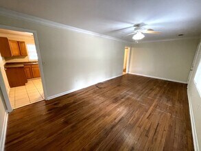2230 S Milledge Ave in Athens, GA - Building Photo - Building Photo