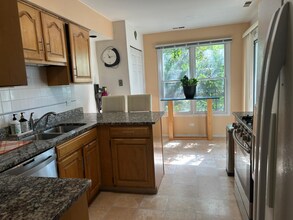 263 Southwick Ct in Vernon Hills, IL - Building Photo - Building Photo