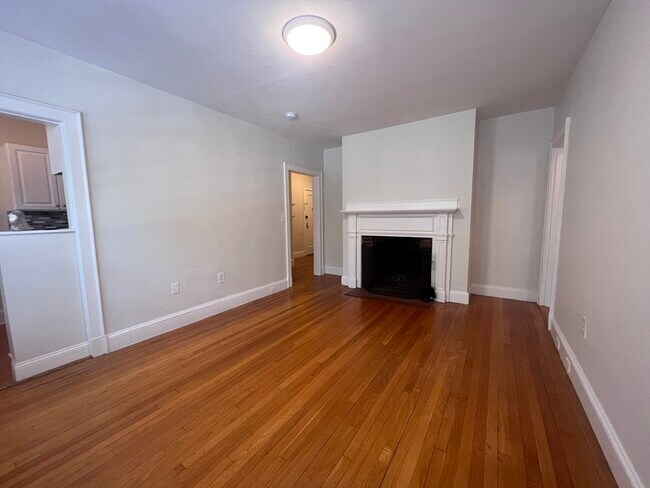 353 Harvard St in Cambridge, MA - Building Photo - Building Photo
