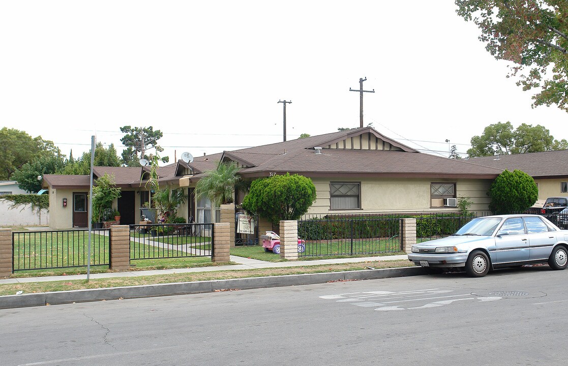 Guinida Lane Apartment Homes in Anaheim, CA - Foto de edificio