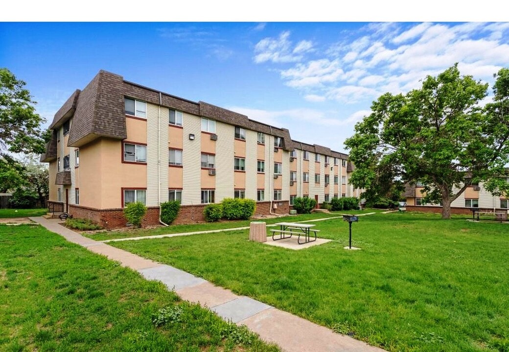 9650 Huron St, Unit 24 in Thornton, CO - Building Photo