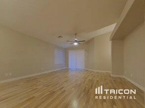 350 N 152nd Dr in Goodyear, AZ - Foto de edificio - Building Photo