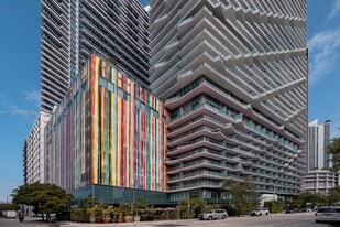 1300 S Miami Ave, Unit 1507 in Miami, FL - Building Photo