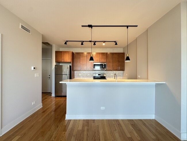 2740 N Spaulding Ave in Chicago, IL - Building Photo - Building Photo