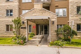 4020 Des Sources Boul in Dollard-des-Ormeaux, QC - Building Photo - Building Photo