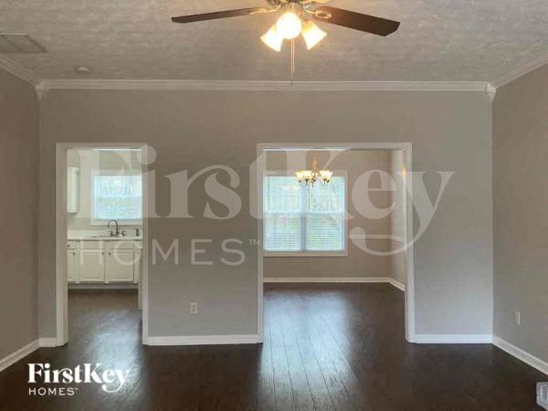 6001 Devonshire Dr in Flowery Branch, GA - Building Photo - Building Photo