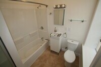 819 Hollins St, Unit 3 photo'