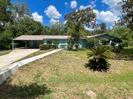 1901 NW 36th Dr in Gainesville, FL - Building Photo