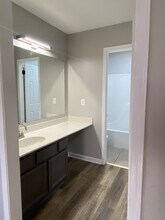 145 Viking Dr in Calhoun, GA - Building Photo - Building Photo