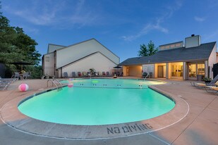 Pebble Point Apartments