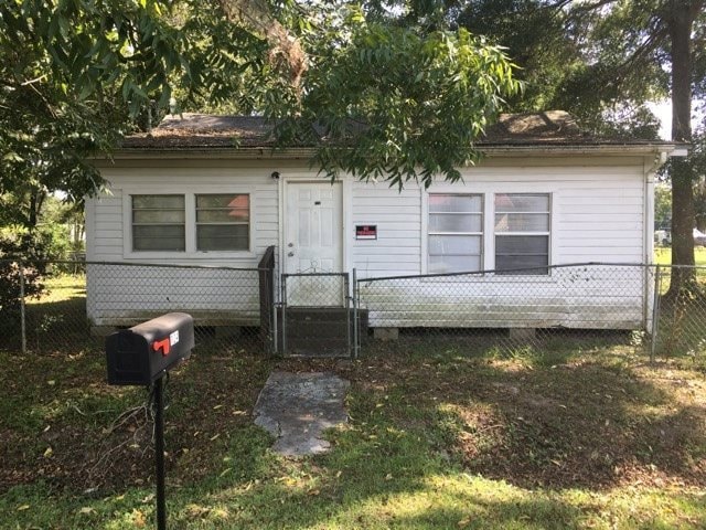 124 Earnest O'Barkley St in Gretna, FL - Building Photo
