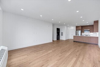 8404 4TH Ave in North Bergen, NJ - Building Photo - Building Photo