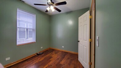 4411 S Sacramento Ave, Unit 2 in Chicago, IL - Foto de edificio - Building Photo