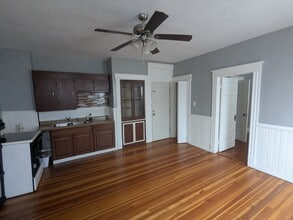 23 Lyman St in New Britain, CT - Building Photo - Building Photo