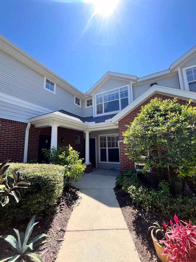 property at 21207 Harbour Vista Cir