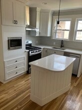 6 View S Ave in Boston, MA - Building Photo - Building Photo
