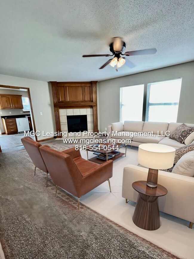 532 Allen Ct in Raymore, MO - Building Photo - Building Photo