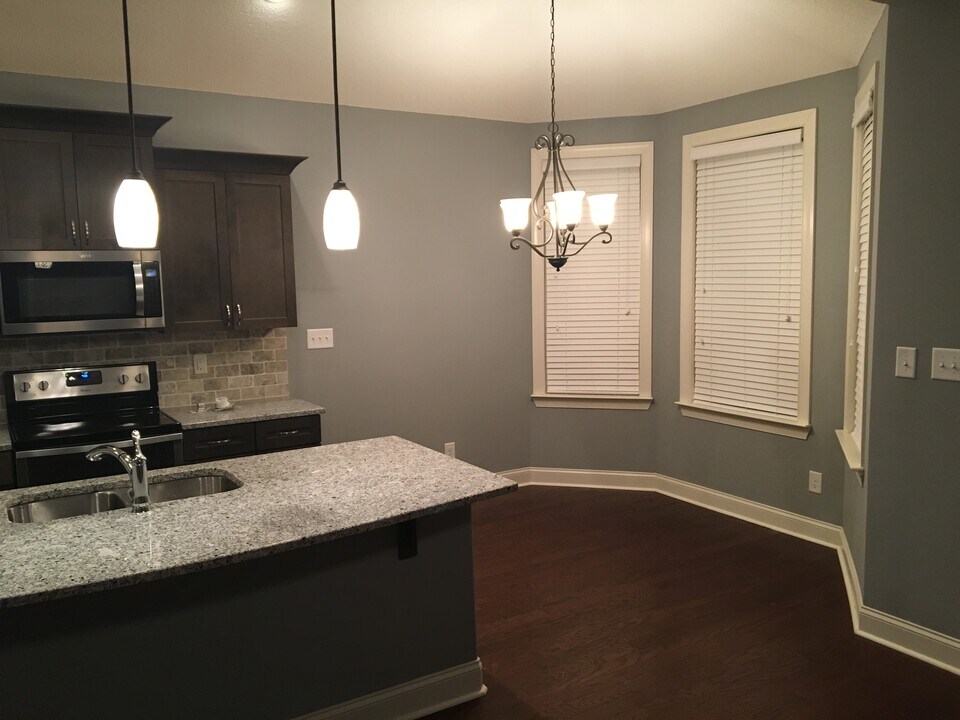 216 Edgarton Way in Bonaire, GA - Building Photo