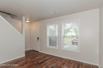 1842 Baird St in Louisville, KY - Building Photo - Building Photo