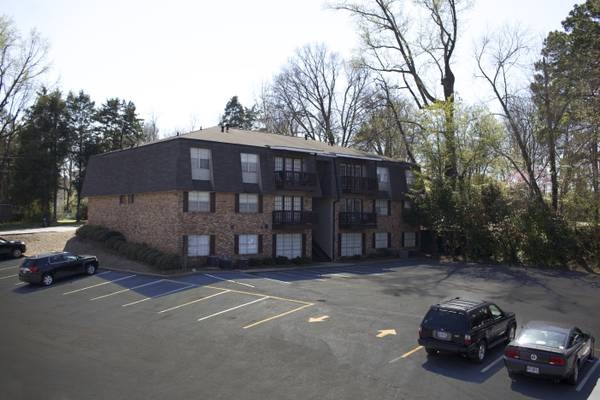 Riveredge Apartments in Tuscaloosa, AL - Building Photo - Building Photo