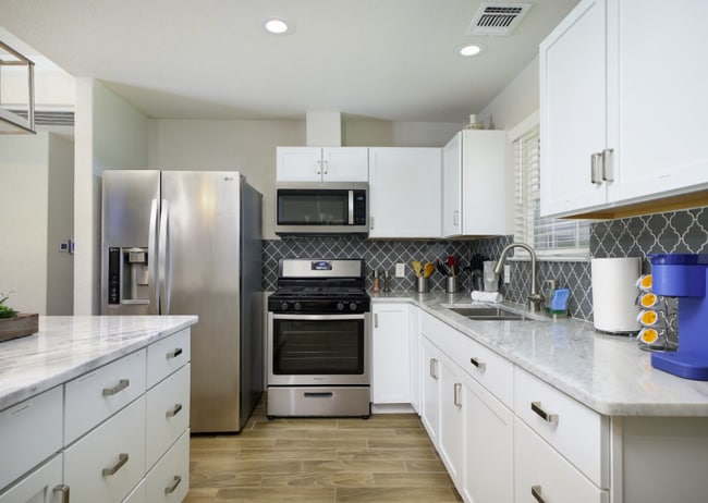350 Rasa Dr in San Antonio, TX - Building Photo - Building Photo