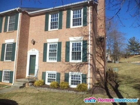 property at 5759 Richardson Mews Square