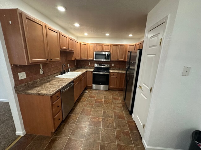 520 Persons Rd in Cheyenne, WY - Building Photo - Building Photo