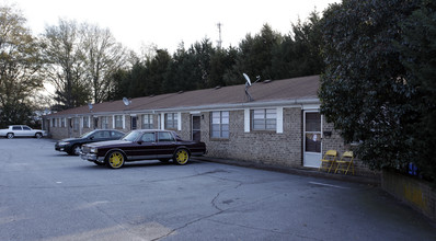 Oakcrest Apartments in Greenville, SC - Foto de edificio - Building Photo