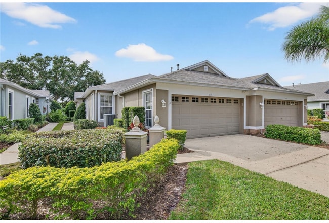 5717 Heronpark Pl in Fish Hawk, FL - Foto de edificio - Building Photo