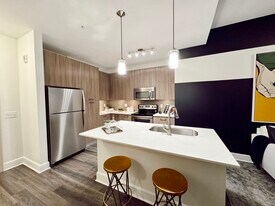 4461 NW 93rd Doral Ct, Unit B44 in Doral, FL - Building Photo