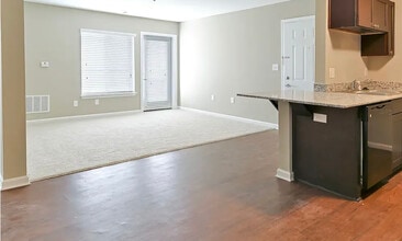 Summit Apartments in Orangeburg, SC - Building Photo - Building Photo